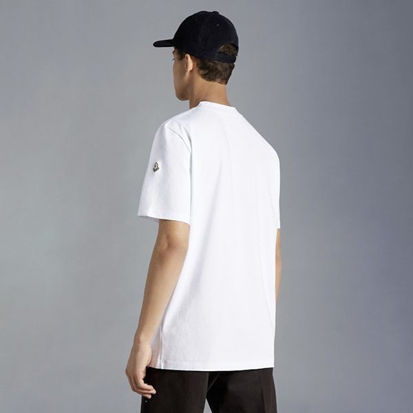 日本未入荷モンクレール Tシャツ パロディ グラフィックモチーフ 白 H20918D000048390T001