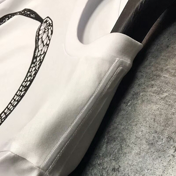 ​グッチ Tシャツ スーパーコピー 2021SS新作！Snake LOGO Tシャツ 白