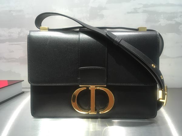 ディオールスーパーコピー カーフスキン “30 MONTAIGNE” バッグ (Black)