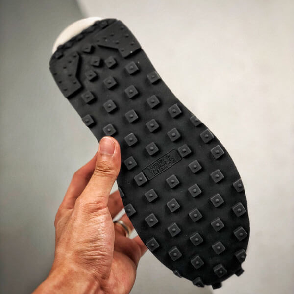 ナイキ サカイ ヴェイパー ワッフル 偽物 サカイ ナイキ ディオール スニーカー コピー ディオールジョーダン エアディオール 偽物 Sacai x  NK LDV Waffle Daybreak