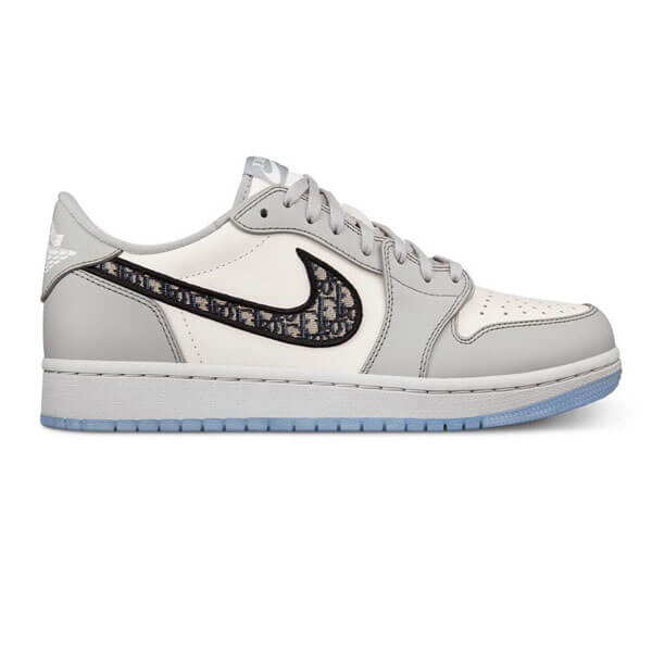エアディオール 偽物 ナイキ ディオール スニーカー コピー おすすめ ディオールエアージョーダン 超激レア Air Jordan 1 Low 