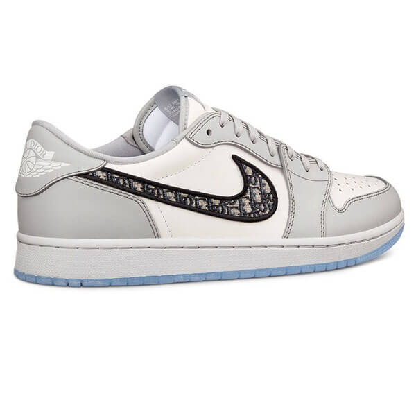 エアディオール 偽物 ナイキ ディオール スニーカー コピー おすすめ ディオールエアージョーダン 超激レア Air Jordan 1 Low 