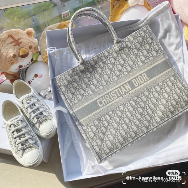 ​*ディオール ブックトート 偽物*BOOK TOTE オブリーク M1296ZTDT_M932 世界中で大人気！ディオール新作