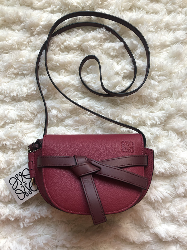 2020日本未発売新作 ロエベ偽物 ゲートミニバッグ入荷ロエベ Gate Mini Bag Raspberry/Wine 321.12.U62