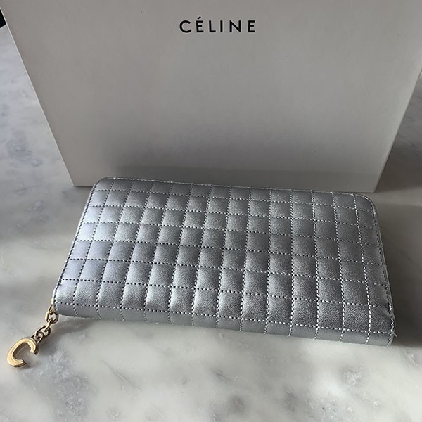 ★セリーヌ★Cチャーム ジップアラウンド長財布 コピー★キルト