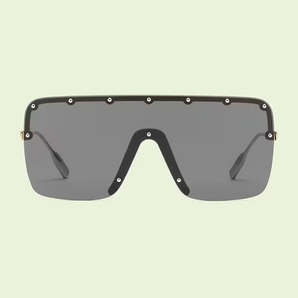 完売前に新作を先取り！新作 グッチ Mask sunglasses スポーティ メタル ロゴ 偽物 2色705388I33308012