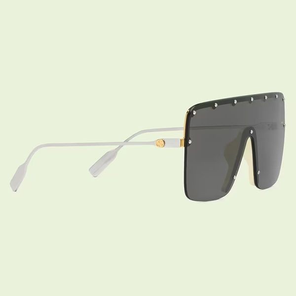 完売前に新作を先取り！新作 グッチ Mask sunglasses スポーティ メタル ロゴ 偽物 2色705388I33308012