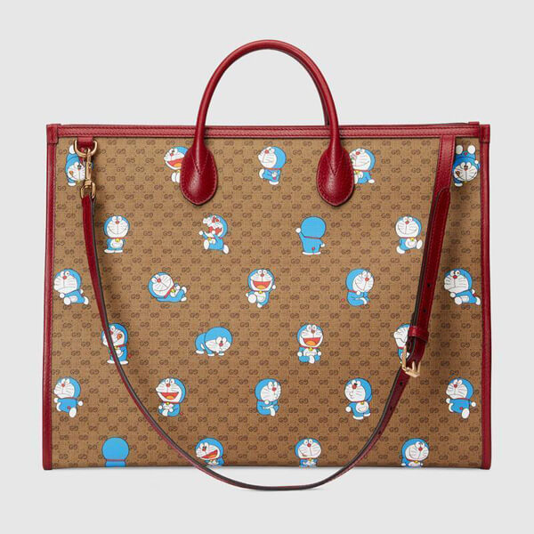 グッチ ドラえもん 偽物 DORAEMON x グッチ★2021AW ドラえもん トートバッグ 意外性抜群のコラボモデル