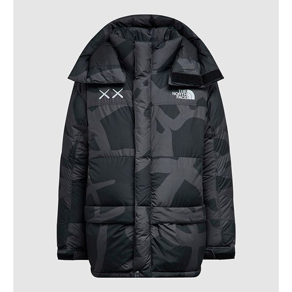 カウズ ノースフェイス 偽物 THE NORTH FACE ×KAWS コラボ☆ RETRO 1994 HIMALAYAN パーカー