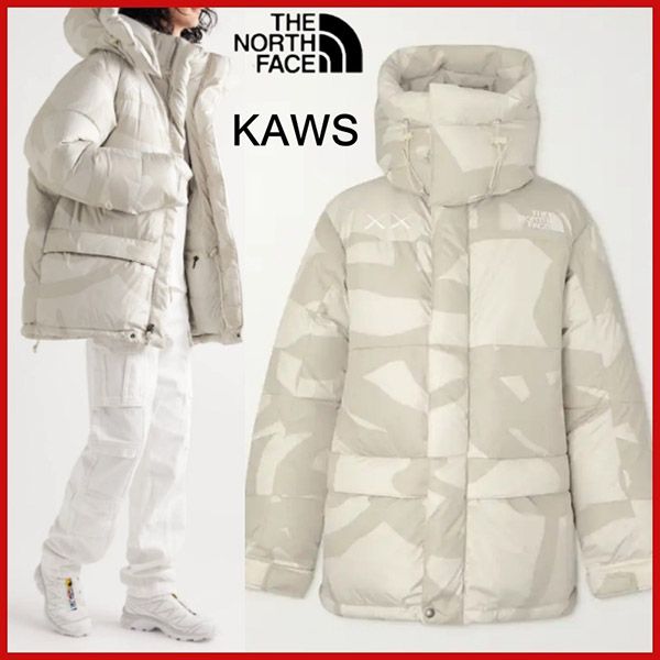 カウズ ノースフェイス 偽物 THE NORTH FACE ×KAWS コラボ☆ RETRO 1994 HIMALAYAN パーカー