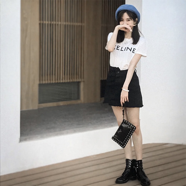 セリーヌ Tシャツ 激安 偽物 セリーヌ Tシャツ コピー 23年春夏 欲しい超限定 フロントロゴ 2X314916G38AW