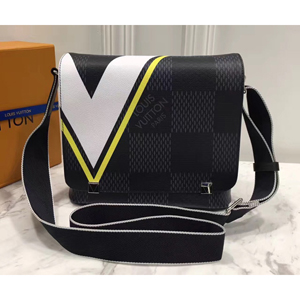 ルイヴィトンスーパーコピー   ダミエグラフィット ディストリクトMM NM N44004