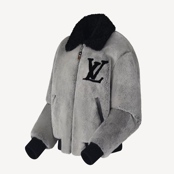 日本未入荷 ルイヴィトン ジャケット 偽物 LVミンク ボンバージャケット 1A91H7