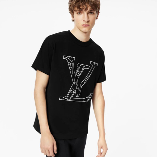 ルイヴィトン Tシャツ コピー バスケットボールコラボNBA ロゴTシャツ 半袖 黒 1A8X0V