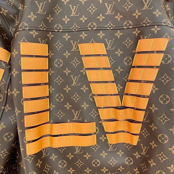 【最新コラボ】ルイヴィトン × NIGO 偽物 LVトワル ミリタリージャケット 1A9K4E