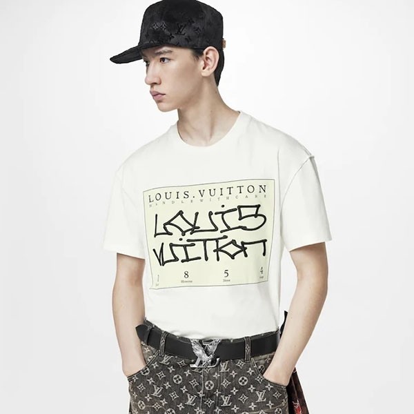 ルイヴィトン Tシャツ スーパーコピー プリント 1AAGMB 日本未入荷