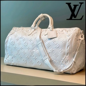 ルイヴィトン LV キーポルバンドリエール 50 偽物 M21845