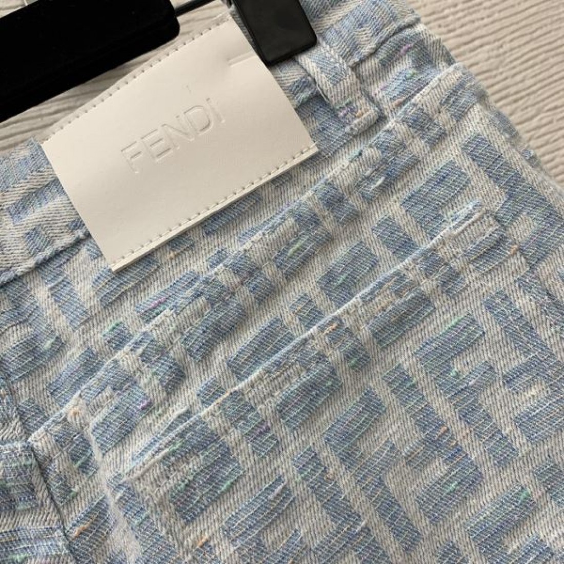 フェンデイ コピー ハーフパンツ ジーンズ お洒落 ＦＦロゴ人気 最トレンド FENDI
