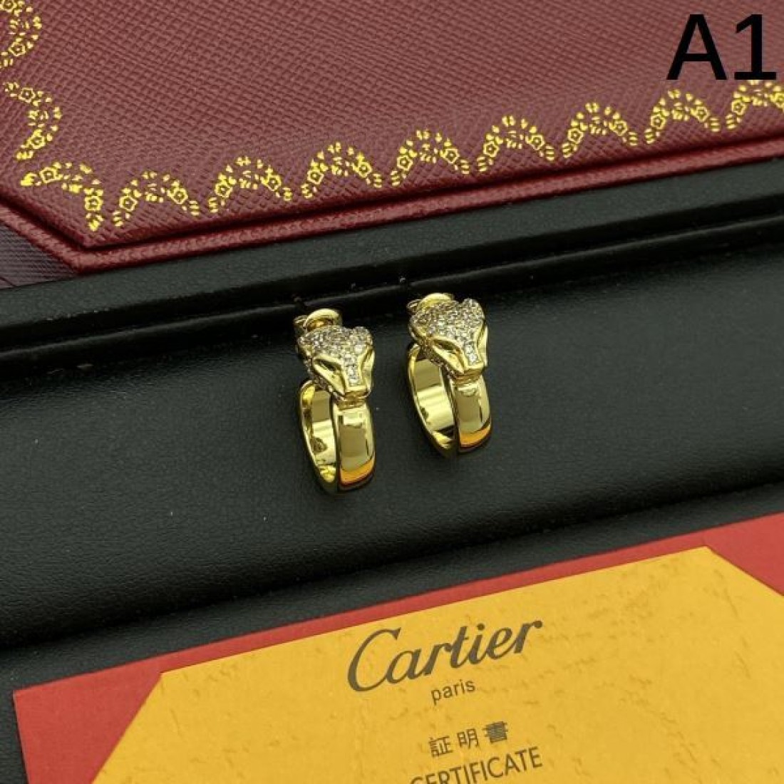 CARTIER コピー イヤリング ロゴ 累積売上総額第１位 カルティエ