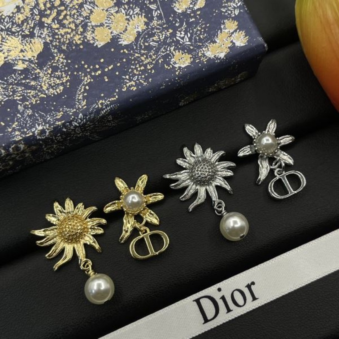 ディオール コピー イヤリング ロゴ 大活躍間違いなしの新着 DIOR