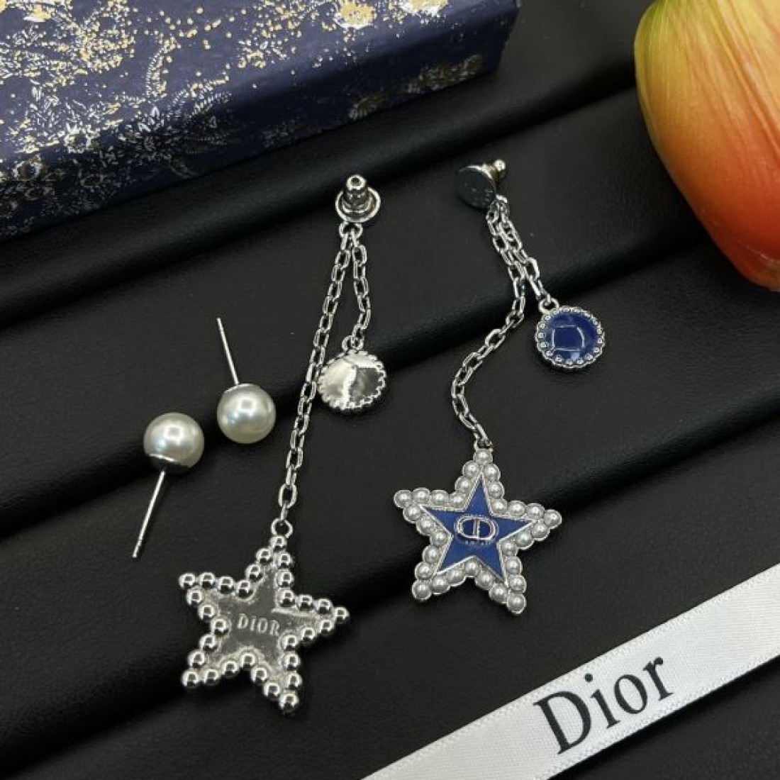 ディオール コピー イヤリング ロゴ 今年らしい優秀アイテム DIOR