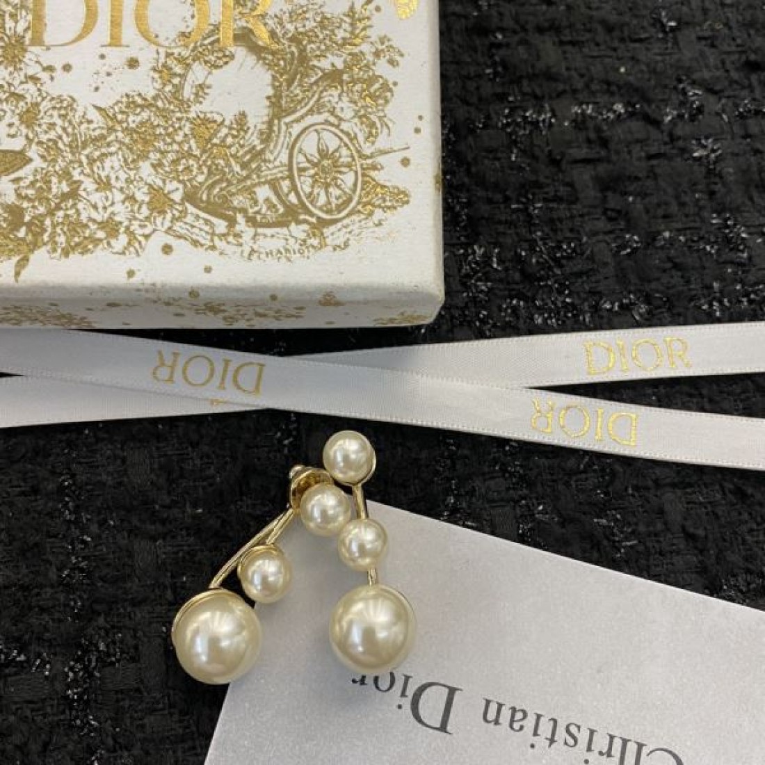 DIOR コピー イヤリング ロゴ 今や定番アイテム好評品 ディオール