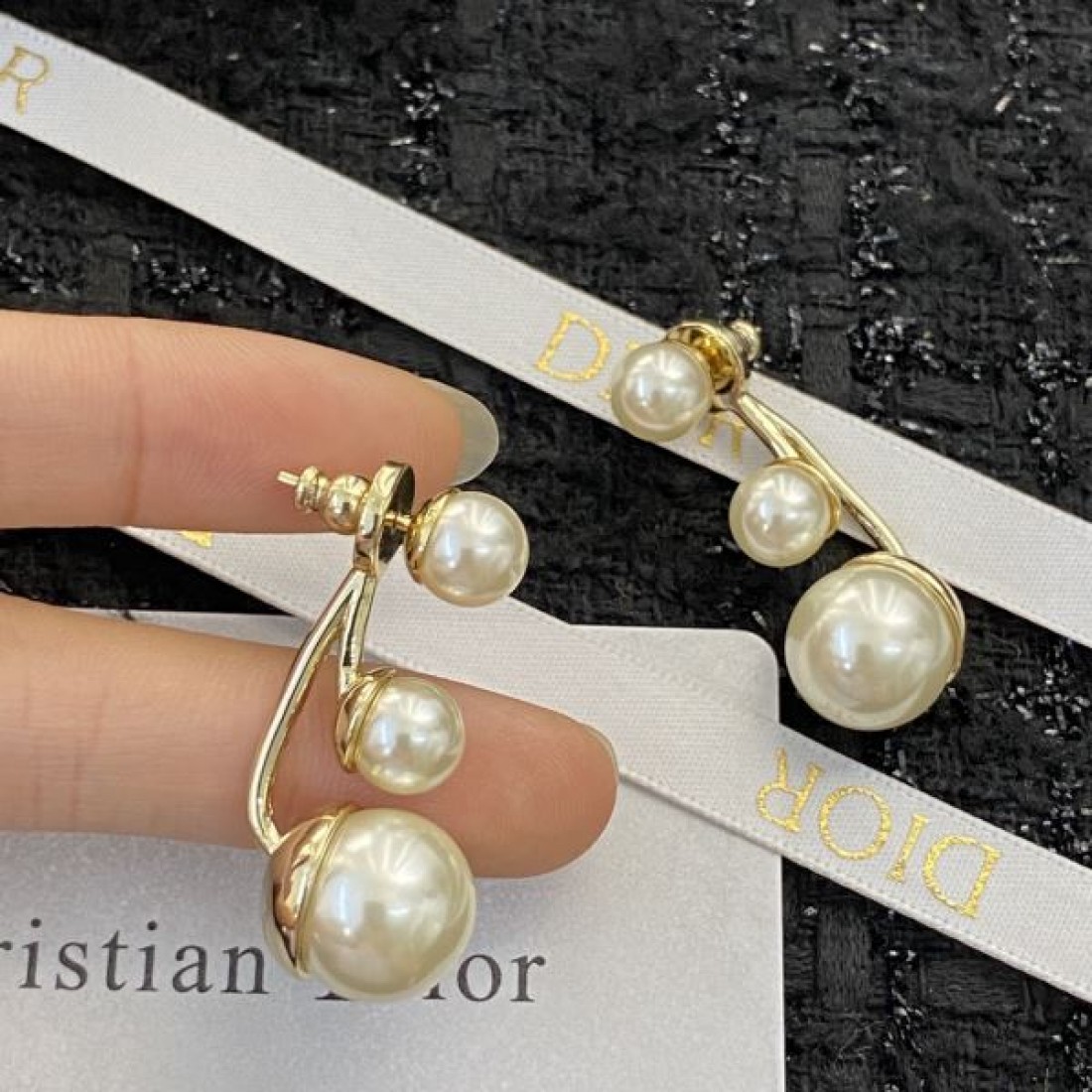 DIOR コピー イヤリング ロゴ 今や定番アイテム好評品 ディオール