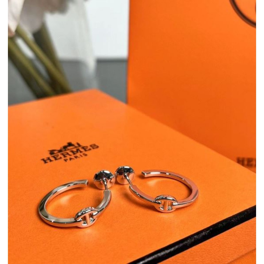 HERMES コピー イヤリング ロゴ 絶大な支持を誇る春夏新作 エルメス