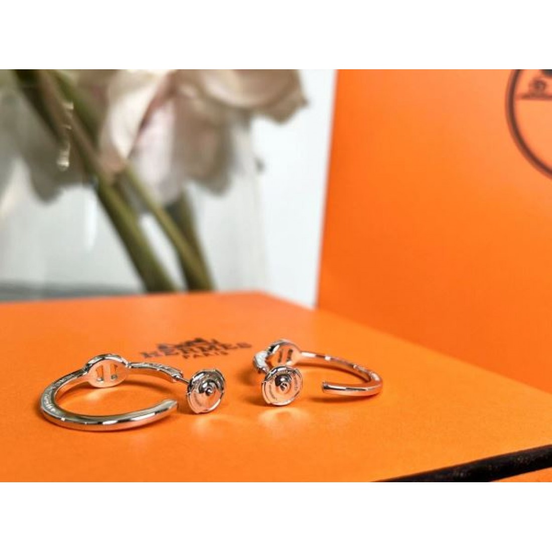 HERMES コピー イヤリング ロゴ 絶大な支持を誇る春夏新作 エルメス