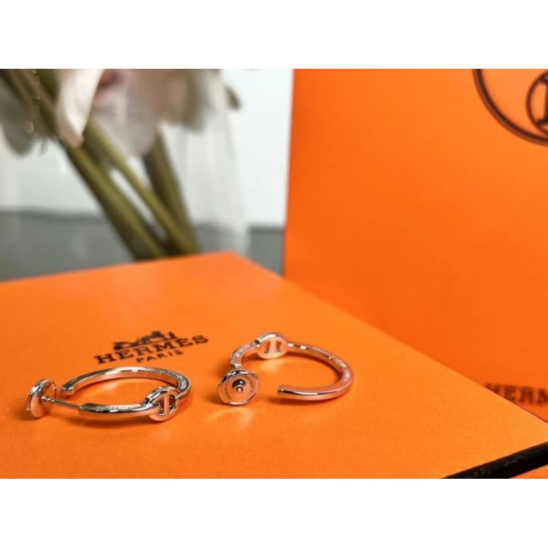 HERMES コピー イヤリング ロゴ 絶大な支持を誇る春夏新作 エルメス