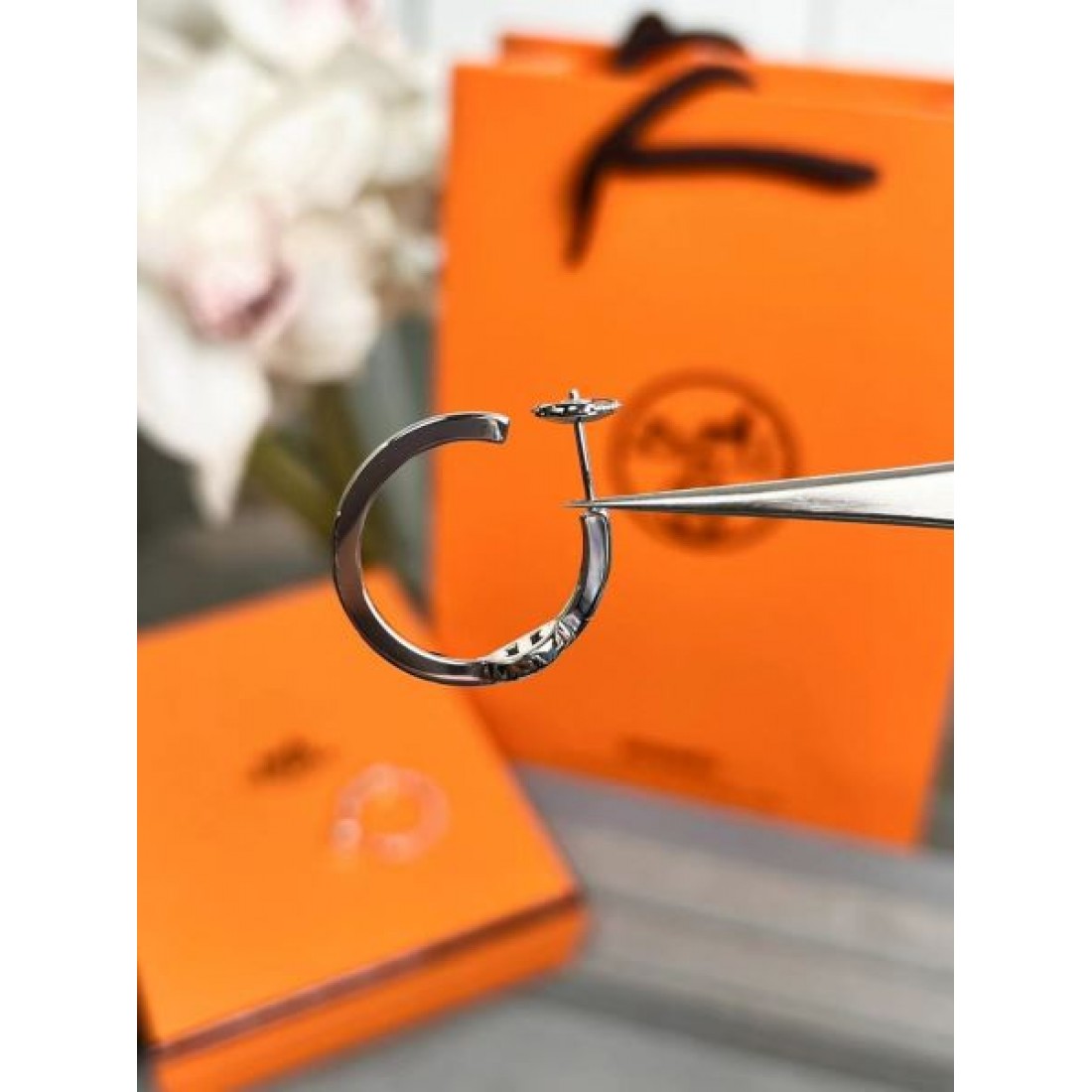 HERMES コピー イヤリング ロゴ 絶大な支持を誇る春夏新作 エルメス