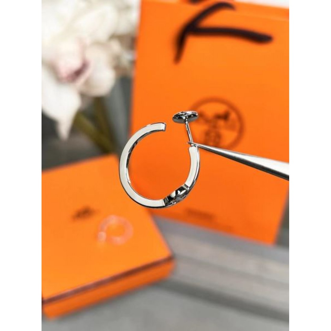 HERMES コピー イヤリング ロゴ 絶大な支持を誇る春夏新作 エルメス
