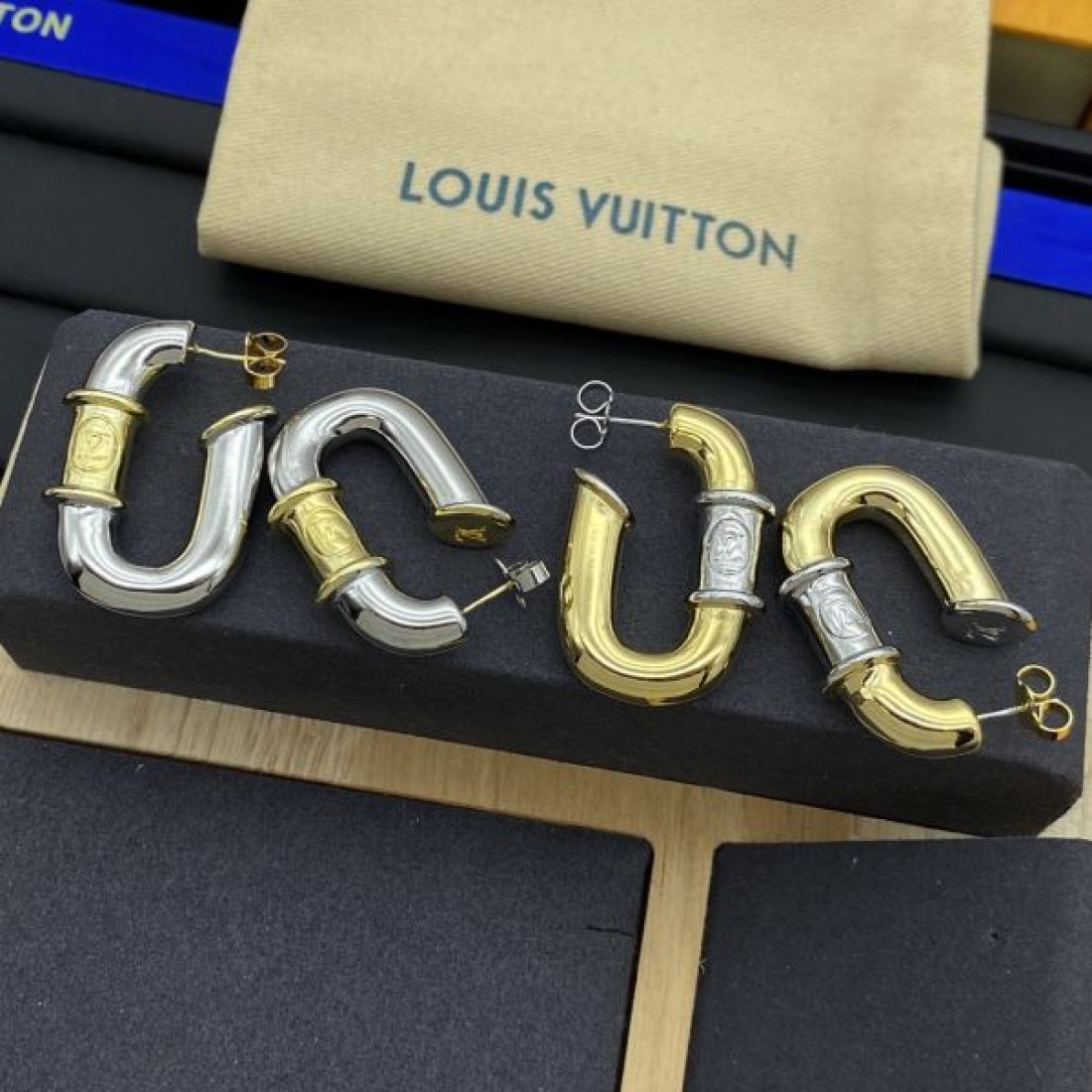 ルイヴィトン コピー イヤリング ロゴ 非常に人気が高い LOUIS VUITTON