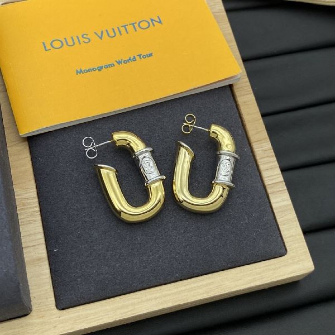 ルイヴィトン コピー イヤリング ロゴ 非常に人気が高い LOUIS VUITTON
