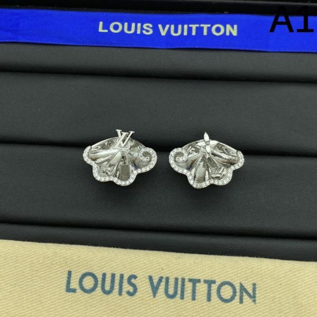 ルイヴィトン コピー イヤリング ロゴ 最高傑作の着心地  LOUIS VUITTON