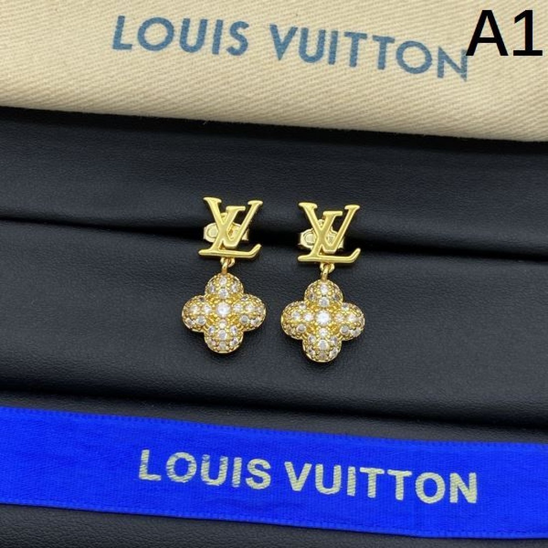 ルイヴィトン コピー イヤリング ロゴ 超おしゃれ大人気 LOUIS VUITTON
