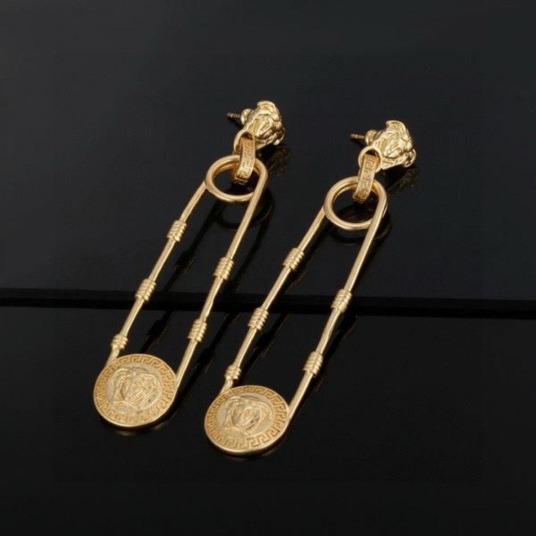 ヴェルサーチェ コピー ネックレス ロゴ 奇跡のセール特価 VERSACE