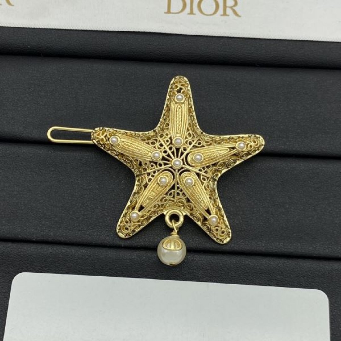DIOR スーパーコピー アクセサリー ロゴ 抜け感のあるスタイルが完成 ディオール