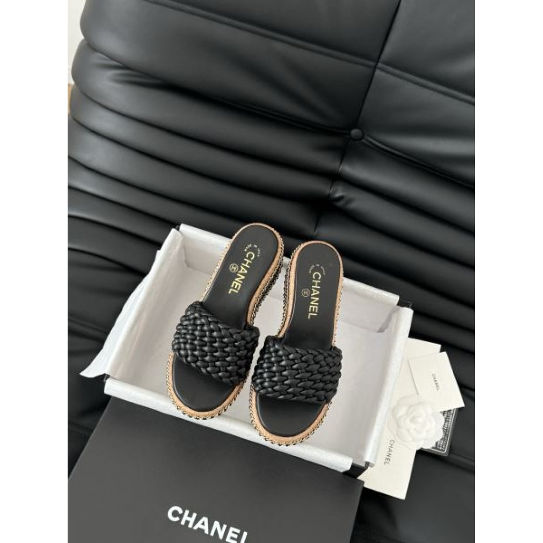 ロングシーズン活躍 CHANEL スーパーコピー レディースサンダル 洗練された雰囲気