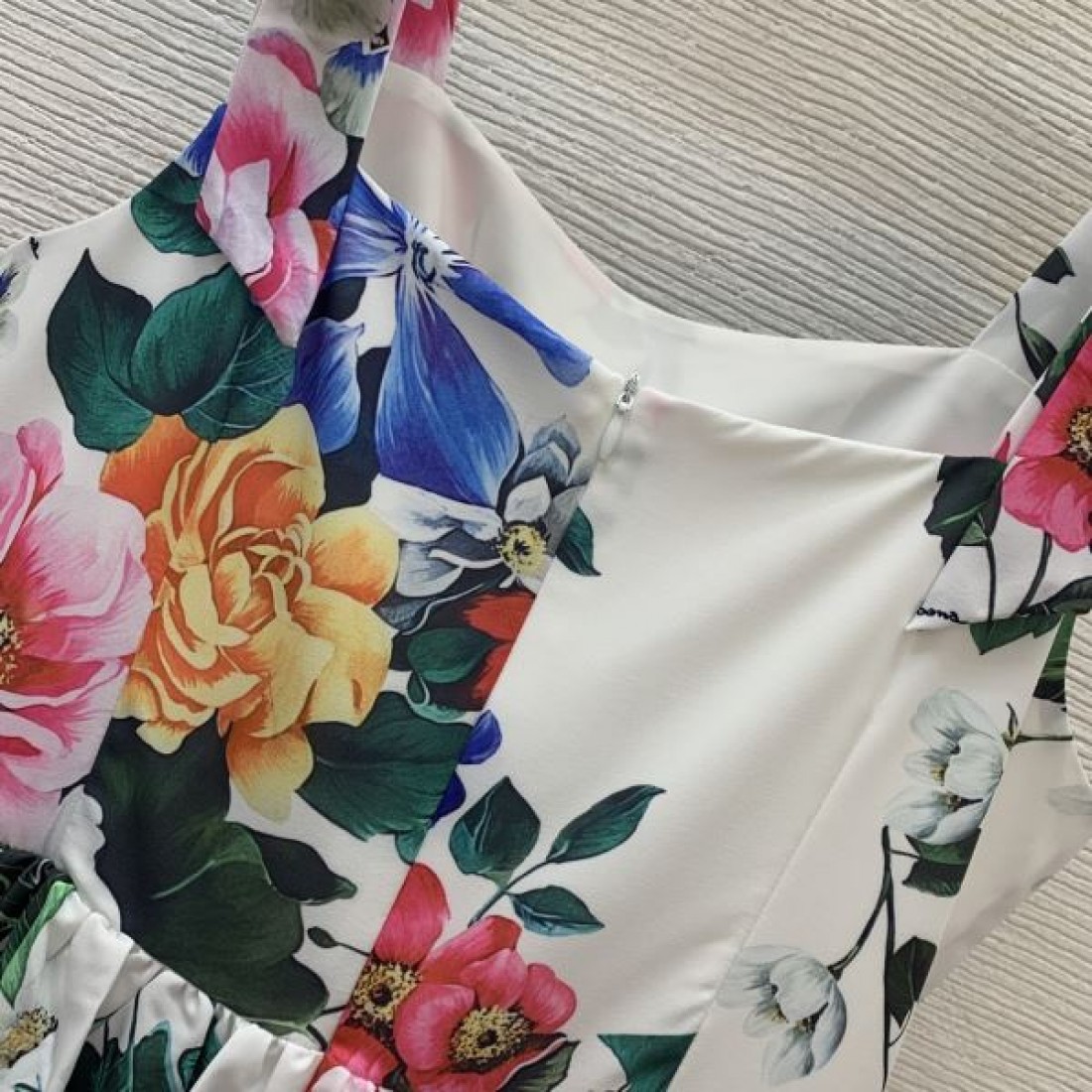 2025SS 人気アイテム DOLCE＆GABBANA ドルチェ＆ガッバーナ コピー ワンピース 人気アイテム