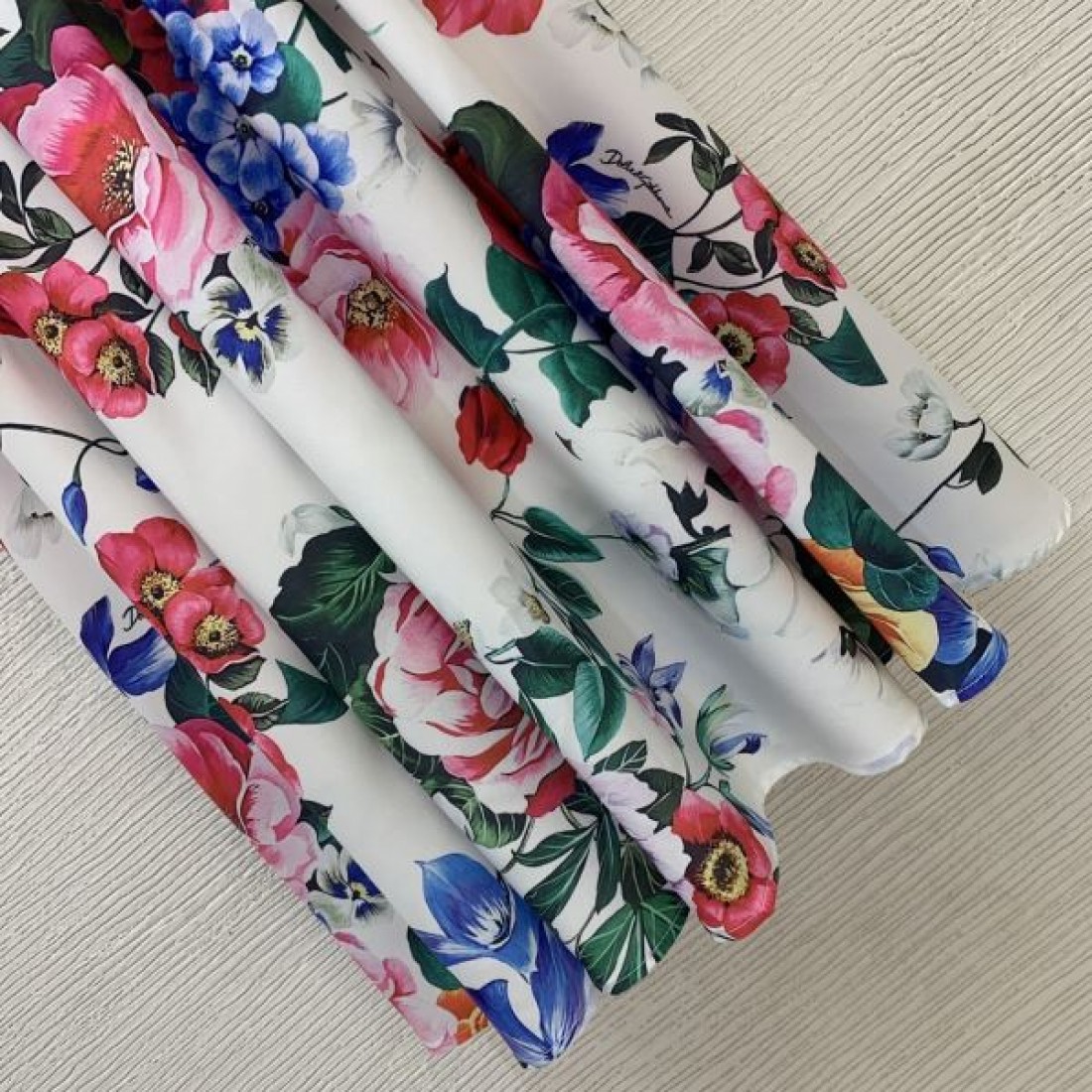 DOLCE＆GABBANA スーパーコピー ワンピース ロゴ 春夏人気アイテム ドルチェ＆ガッバーナ