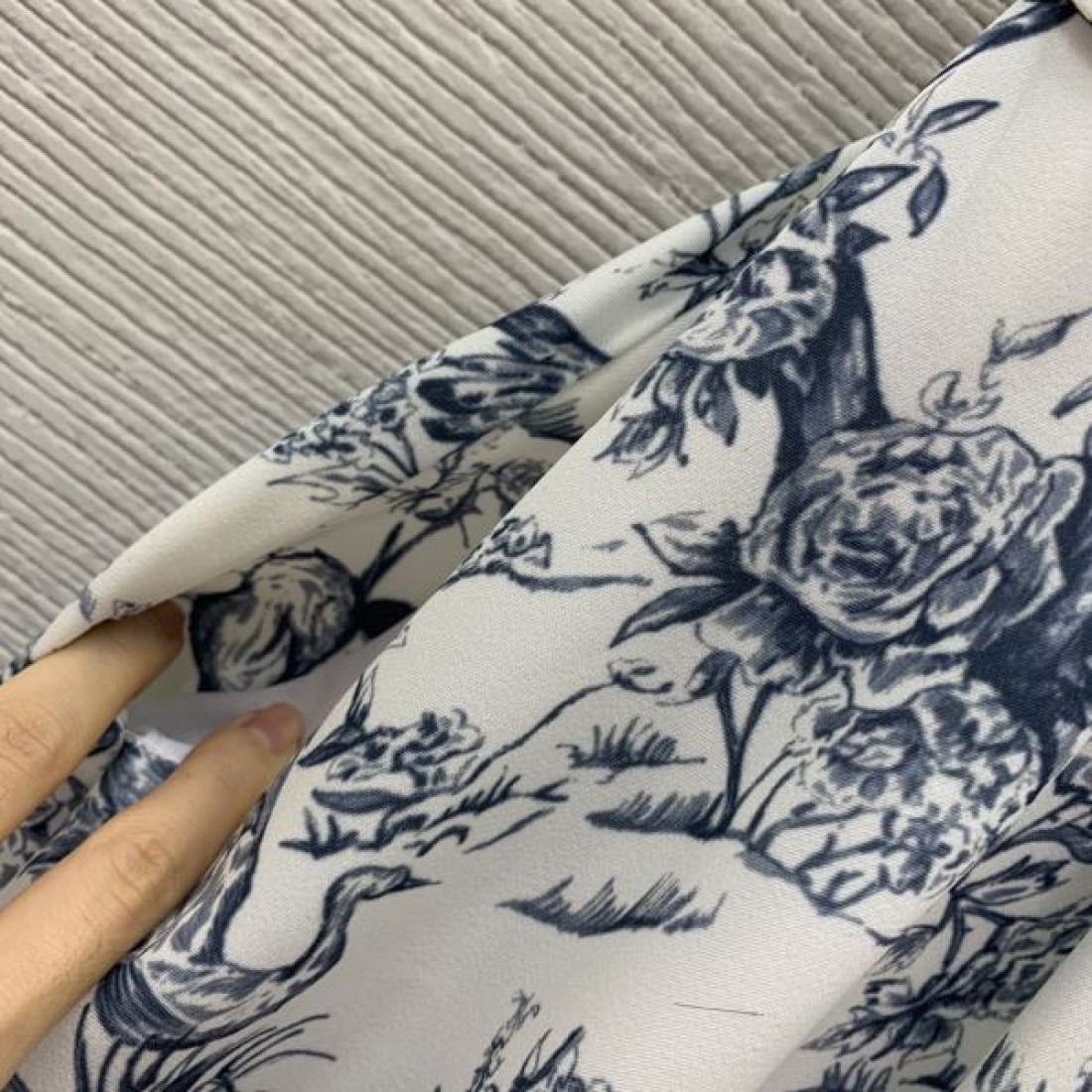 夏に大満喫できる ディオール DIOR コピー ワンピース 夏の厳選ファッション