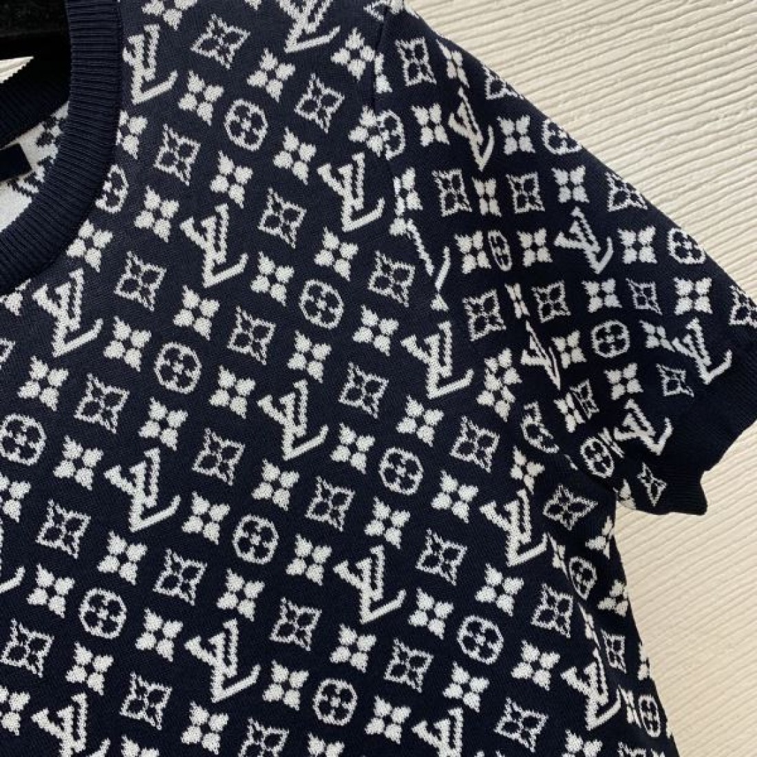 LOUIS VUITTON スーパーコピー 上下セット ロゴ 超人気モデル入荷 ルイヴィトン