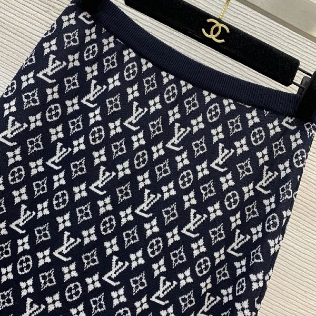LOUIS VUITTON スーパーコピー 上下セット ロゴ 超人気モデル入荷 ルイヴィトン