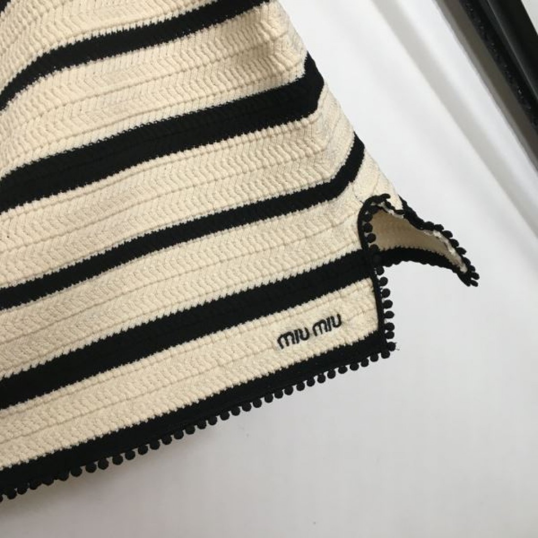 ミュウミュウ スーパーコピー 上下セット ロゴ 大満足の夏季新作 MIUMIU