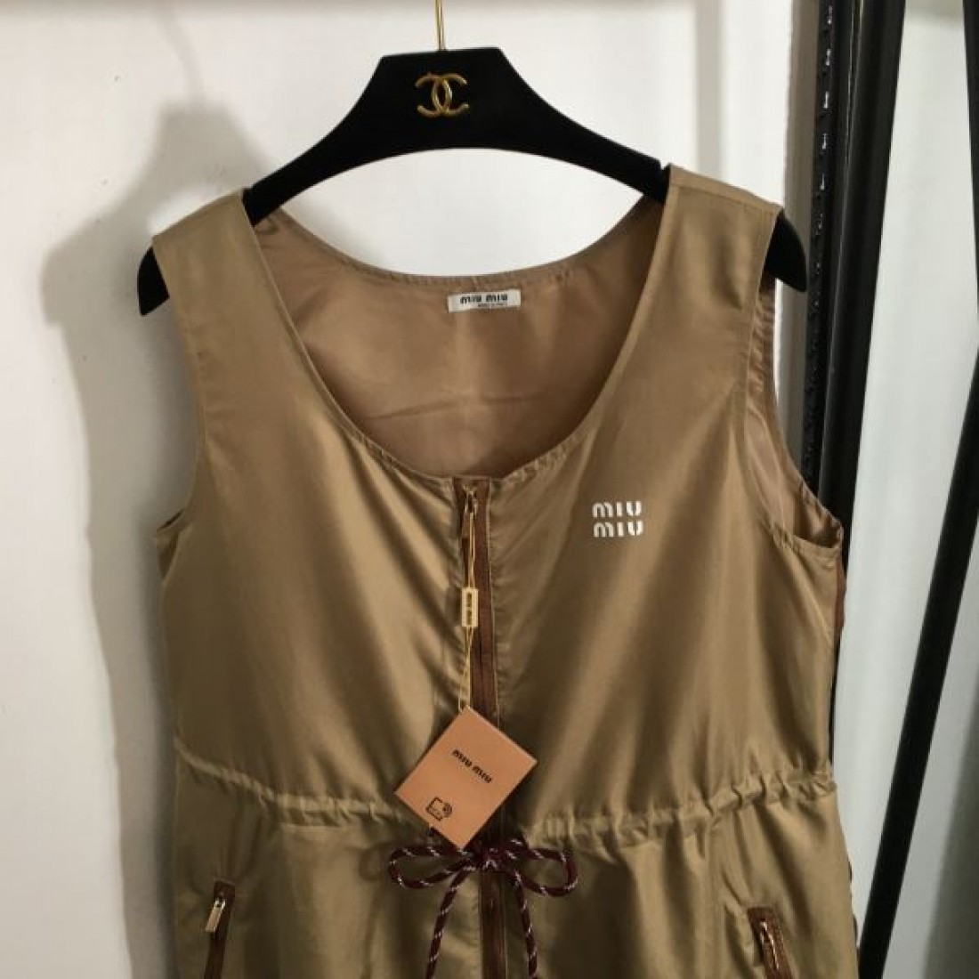 春夏シーズン MIU MIU スーパーコピー ワンピース 大満足の始動 トレンド