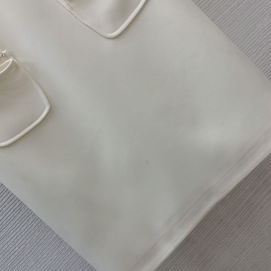 毎年人気春夏新作 ミュウミュウ スーパーコピー ワンピース もうすぐ売り切り人気