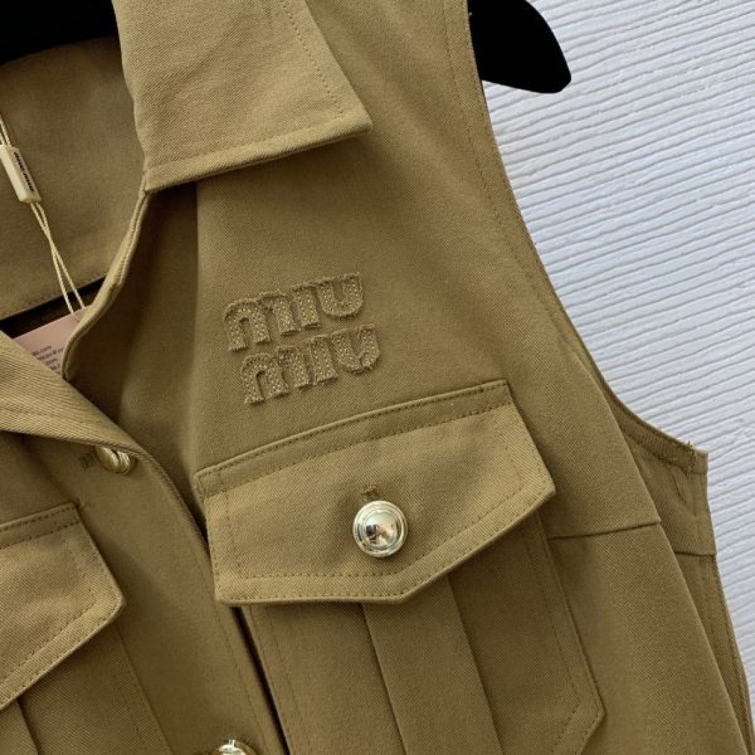 ミュウミュウ スーパーコピー ワンピース ロゴ ギフトにオススメ MIUMIU