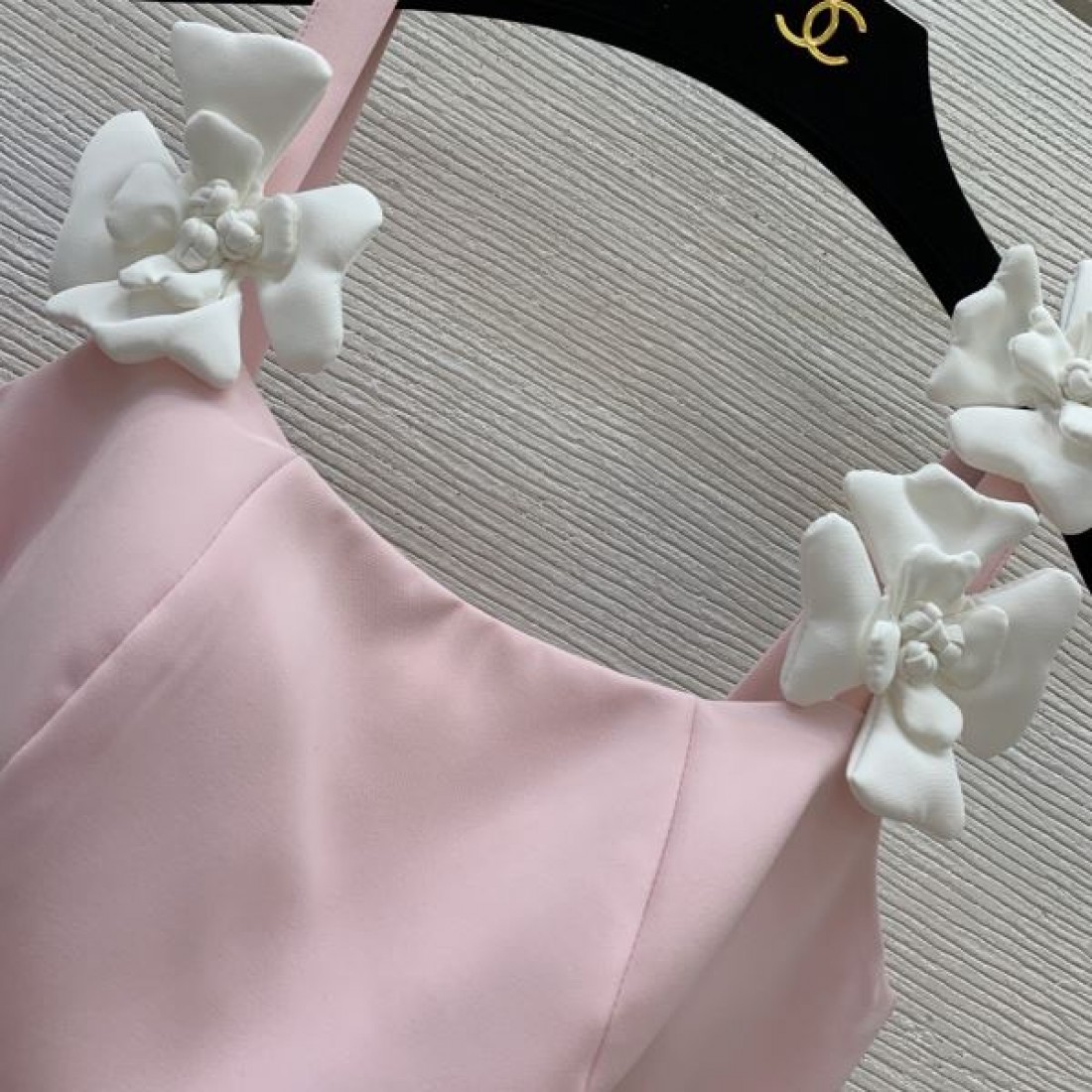 ★激安スタイル★VALENTINO スーパーコピー 上下セット♪意外と相性がいい