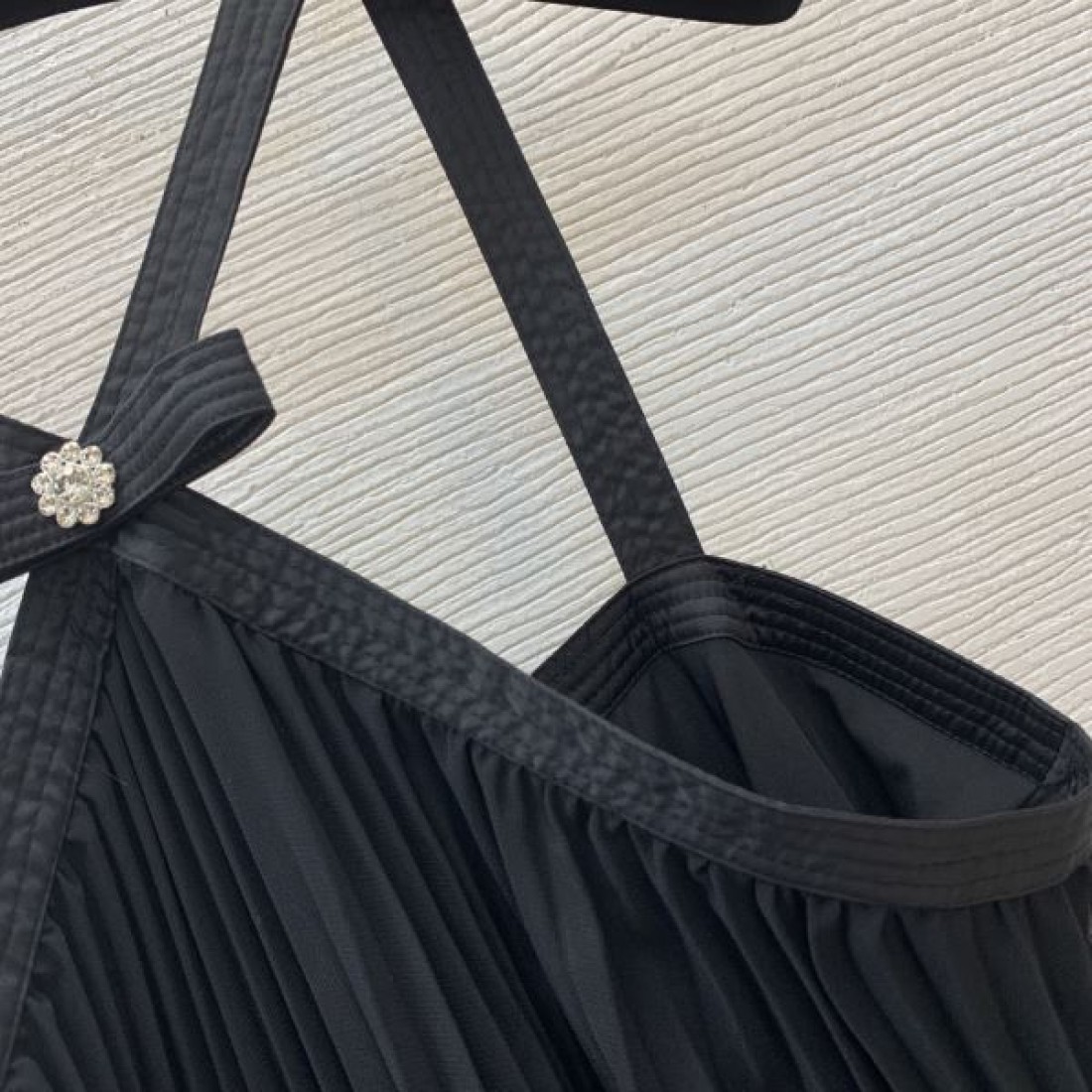 ★絶妙な着こなしに★VALENTINO スーパーコピー ワンピース 2025SS春夏の推薦品